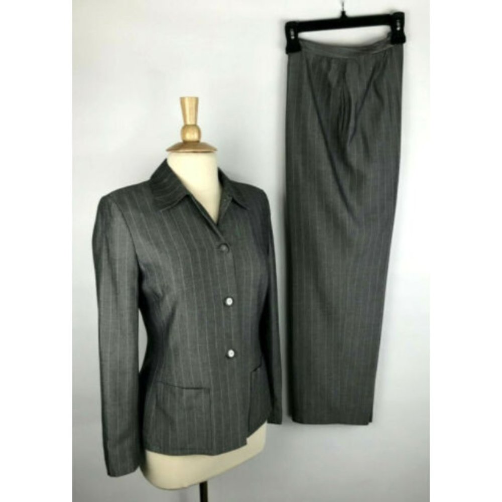 TAHARI ASL Gray Pinstripe 2 Piece Blazer / Pants